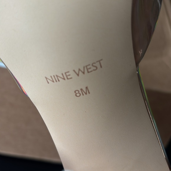 New women’s Sz 8M gold  irisdescent glam high heels on the go slide sandals - Picture 12 of 14